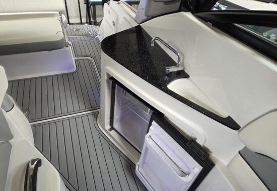 Jacht Viper - Jachty na sprzedaż - dealer łodzi motorowych i jachtów - Warszawa, Polska