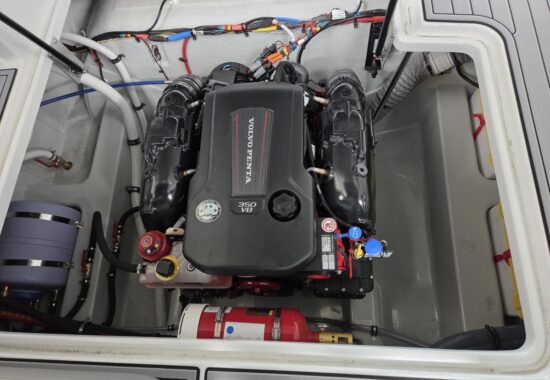 Jachty na sprzedaż - dealer łodzi motorowych i jachtów - Warszawa, Polska