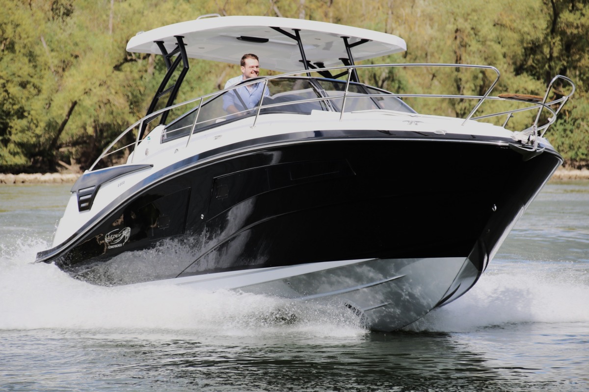 Jachty na sprzedaż - dealer łodzi motorowych i jachtów - Warszawa, Polska