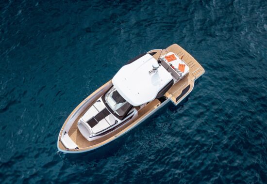 Level Yachts 43ST - Jachty na sprzedaż - dealer łodzi motorowych i jachtów - Warszawa, Polska