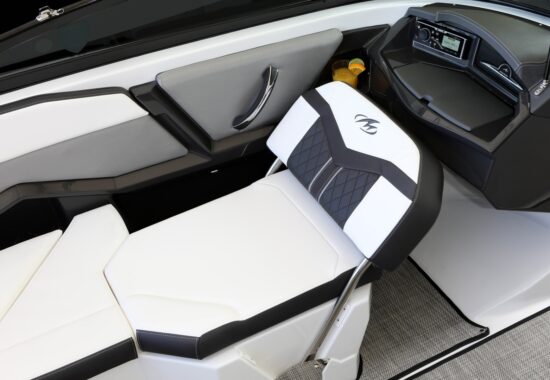 Jacht Monterey Super Sports 238 SS - Jachty na sprzedaż - dealer łodzi motorowych i jachtów - Warszawa, Polska