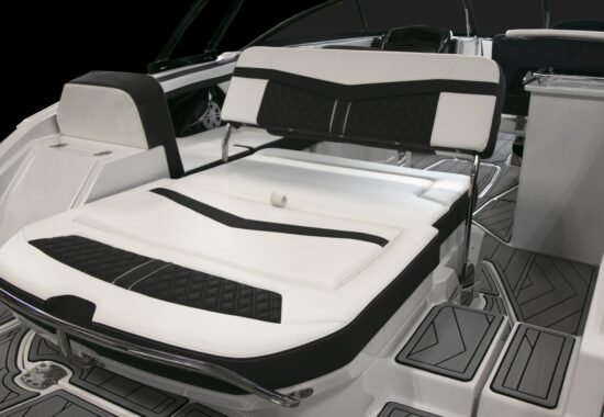 Jachty Monterey - Jachty na sprzedaż - dealer łodzi motorowych i jachtów - Warszawa, Polska