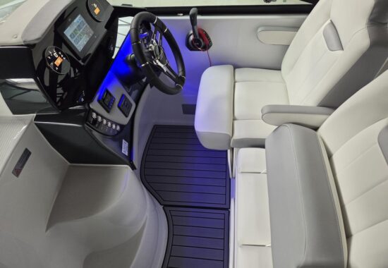 Jacht Viper - Jachty na sprzedaż - dealer łodzi motorowych i jachtów - Warszawa, Polska