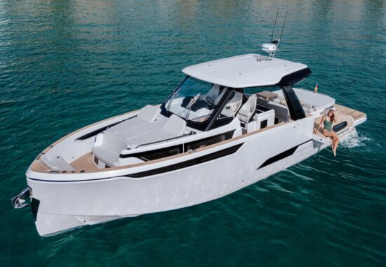 Level Yachts 43ST - Jachty na sprzedaż - dealer łodzi motorowych i jachtów - Warszawa, Polska