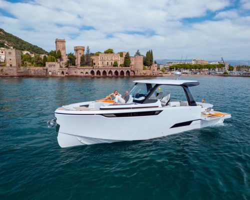 Jacht Level Yachts - Jachty na sprzedaż - dealer łodzi motorowych i jachtów - Warszawa, Polska