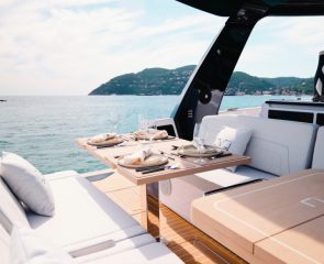 Level Yachts - Jachty na sprzedaż - dealer łodzi motorowych i jachtów - Warszawa, Polska